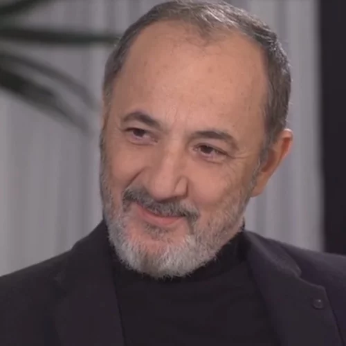 O Στέλιος Μάινας ξεκίνησε γυρίσματα για τον "Σασμό" | Δείτε την πρώτη φωτογραφία