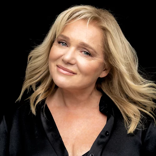 Η Μαρία Καβογιάννη για την εμμηνόπαυση και πώς επηρεάζει την επιδερμίδα της