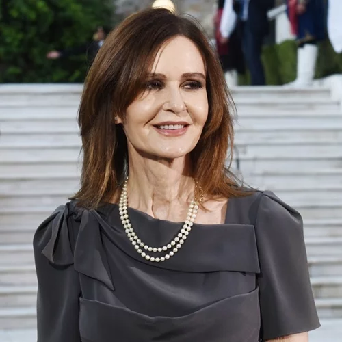 Κάτια Δανδουλάκη | 3 αλλαγές στην εμφάνισή της που την έκαναν να δείχνει 25 χρόνια νεότερη