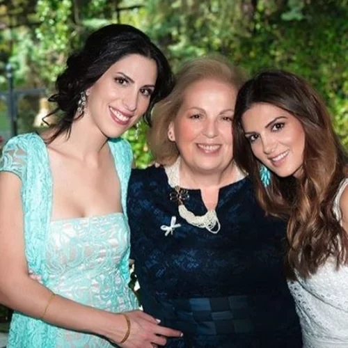 Η Σταματίνα Τσιμτσιλή σε γιορτή της οικογένειάς της