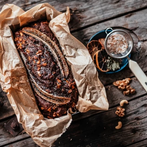 Υπερσοκολατένιο κέικ με μπανάνες για το μωρό σου | Χωρίς ζάχαρη με υλικά που έχεις στην κουζίνα σου