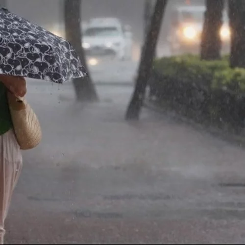 Άστατος o καιρός με βροχές, καταιγίδες και χαλάζι - Πτώση της θερμοκρασίας από αύριο