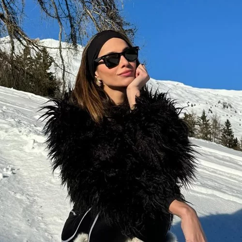 Η Ηλιάνα Παπαγεωργίου προτείνει το ιδανικό Après-Ski look για μία κομψή εμφάνιση στα χιόνια
