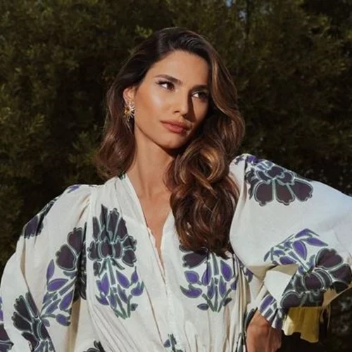 Long & Voluminous | Οι 12 Ελληνίδες celebrities με τα πιο αξιοζήλευτα μακριά μαλλιά