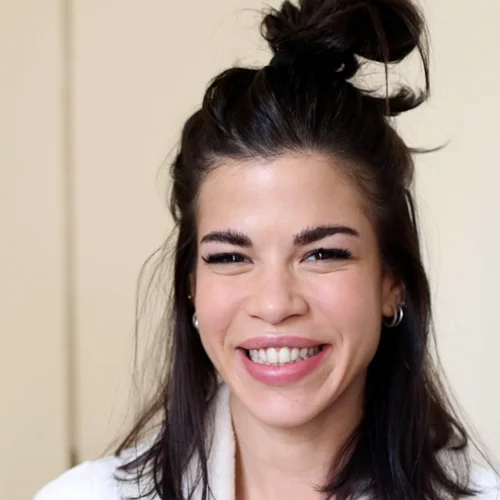 Συγκλονίζει η δημοσιογράφος Δάφνη Καραβοκύρη | Η μάχη της με την ανορεξία