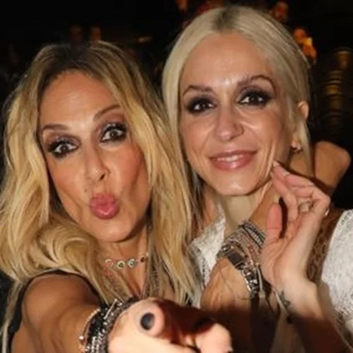 Σοφία Καρβέλα | Τα πολυτελή σνίκερς με τα οποία έχει "κολλήσει"