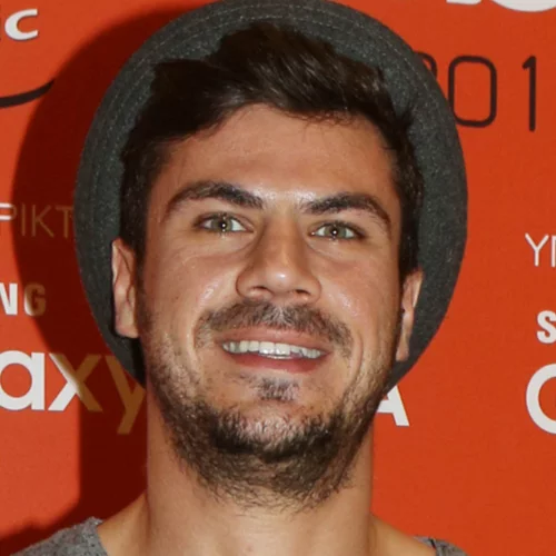 Άκης Πετρετζίκης | Αυτό είναι το φύλο του μωρού που περιμένει η σύντροφός του (pic)