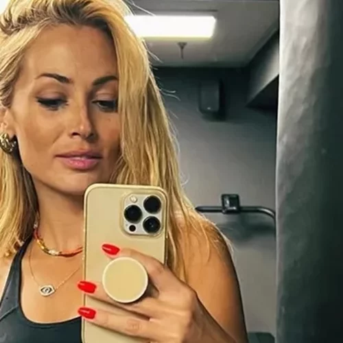 Η γυμναστική που ακολουθεί η Ελένη Βουλγαράκη υπόσχεται θαύματα για τους κοιλιακούς σου!