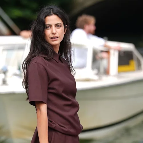 Φωτεινή Πελούζο | Όσα ξέρουμε για την Ιταλο-Ελληνίδα ηθοποιό που πρωταγωνιστεί στη "Μεγάλη Χίμαιρα"