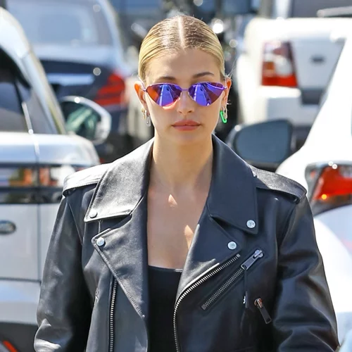 Μ' αυτά τα jackets που βρήκαμε στην Stradivarius θα κάνεις τις πιο ενημερωμένες εμφανίσεις του Φθινοπώρου