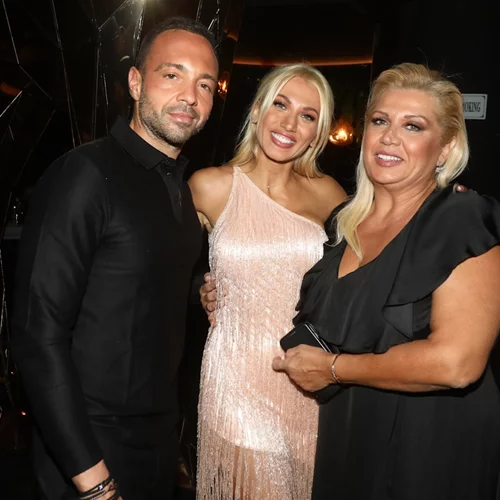 Κωνσταντίνα Σπυροπούλου | Η τρυφερή έκπληξη στη μητέρα της