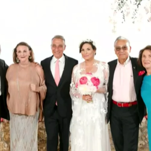 Όλγα Κεφαλογιάννη - Μίνως Μάτσας | Η πρώτη οικογενειακή φωτογραφία του γάμου τους
