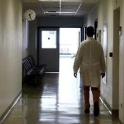 48ωρη απεργία των νοσοκομειακών γιατρών - Πανελλαδική κινητοποίηση των εργαζομένων στα δημόσια νοσοκομεία