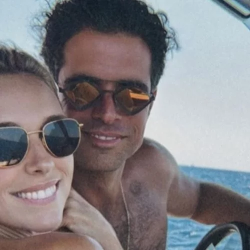 Μαριάννα Γουλανδρή & Φίλιππος Λαιμός | Η ανέμελη πόζα με μαγιό από τις διακοπές τους στις Κυκλάδες