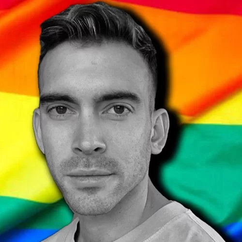 Ιάσονας Μανδηλάς | "Είμαι ομοφυλόφιλος, έχω μάθει όλα αυτά τα χρόνια να κρύβομαι" (vid)