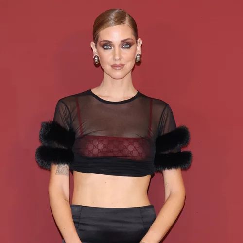 Η Chiara Ferragni με φόρεμα της Βάσιας Κωσταρά που είναι must για το φθινόπωρο