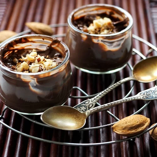 Νηστίσιμο προφιτερόλ της τεμπέλας ή αλλιώς το πιο λαχταριστό σοκολατένιο γλυκό της στιγμής