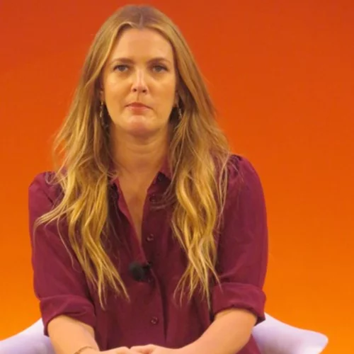 Drew Barrymore | Ποζάρει χωρίς μακιγιάζ για τα 47α γενέθλιά της