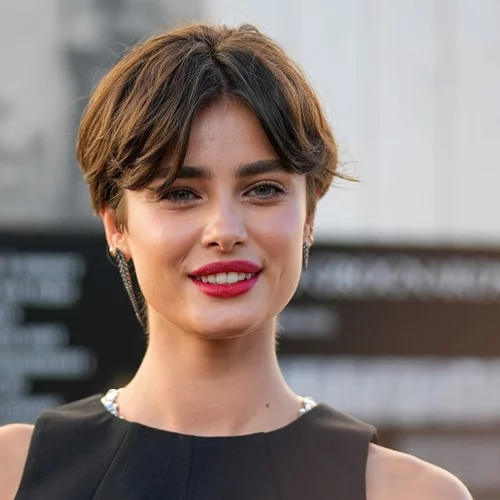 Το διαχρονικό γαλλικό κούρεμα που αποπνέει ανεπιτήδευτη κομψότητα