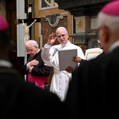 Ιστορική συνάντηση του Αl Pacino με τον Πάπα Λέοντα ΙΔ’ στο Βατικανόl