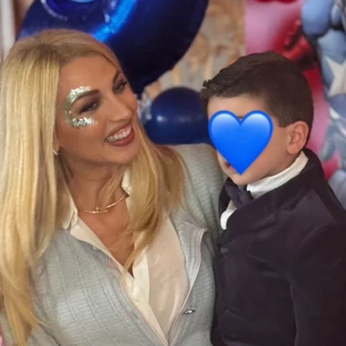 Κωνσταντίνα Σπυροπούλου | Ο γιος της Βλάσσης έγινε τριών - Το party γενεθλίων και η εντυπωσιακή τούρτα