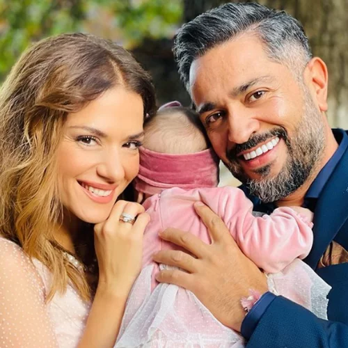 Βάσω Λασκαράκη - Λευτέρης Σουλτάτος | Έγιναν νονοί: Το όνομα της νεοφώτιστης και το ρομαντικό φόρεμα της ηθοποιού