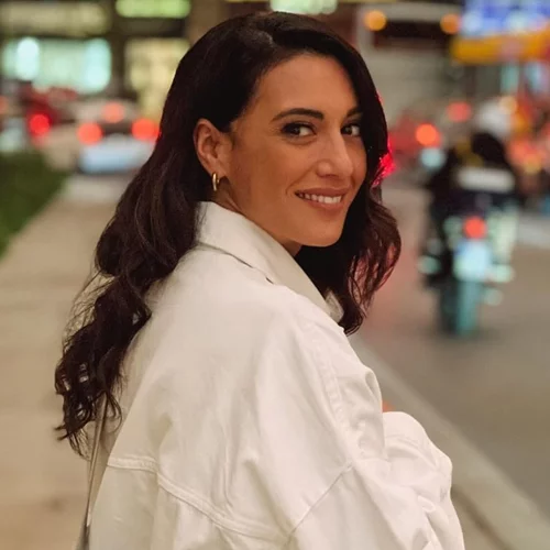 Η Ευγενία Σαμαρά με το φόρεμα που θα φορέσεις σίγουρα από το Πάσχα έως το καλοκαίρι