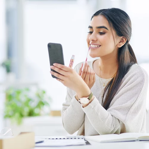 Μια συλλογή καλλυντικών εμπνευσμένη από τους αγαπημένους ήρωες της Disney