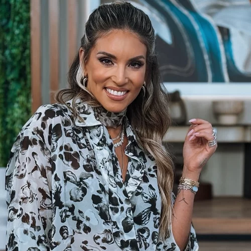 Ενθουσιασμένη η Αθηνά Οικονομάκου | Τα πρώτα στιγμιότυπα από την τηλεοπτική της επιστροφή