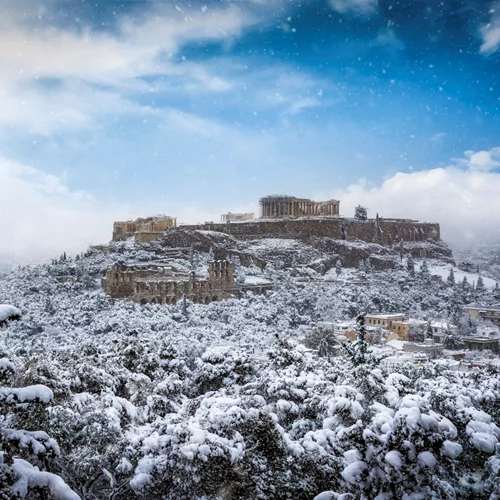 "Λουκέτο" και την Τετάρτη στην Αττική | Κλειστές τράπεζες και λιανεμπόριο - Το ωράριο σούπερ μάρκετ και φαρμακείων