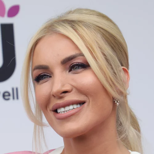 Το Toi-Moi φόρεμα της Κατερίνας Καινούργιου που θα μπορούσες να βάλεις και στον γάμο σου