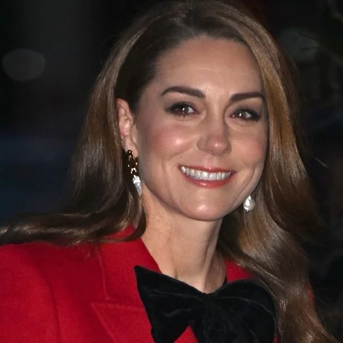 Πέντε εμφανίσεις της Kate Middleton με παλτό που θα εμπνεύσουν τα χειμερινά σου looks