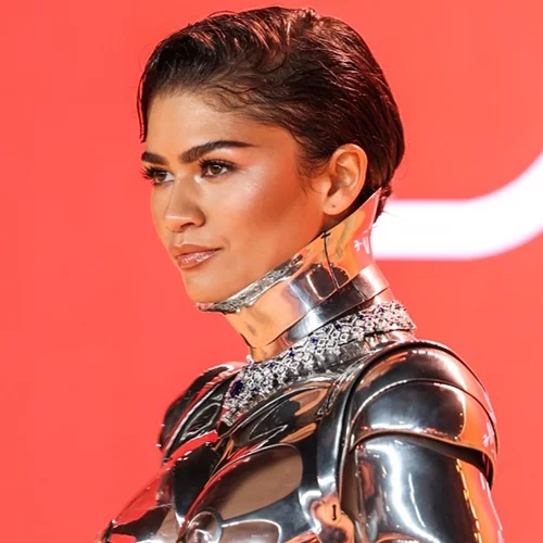 Η εκλεπτυσμένη τέχνη του να γίνεσαι viral | Η Cyborg εμφάνιση της Zendaya το κατάφερε