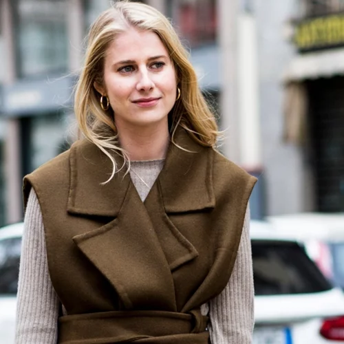 Ανακαλύψαμε τα H&M μποτάκια που ταιριάζουν με τα πάντα και δεν είναι μαύρα