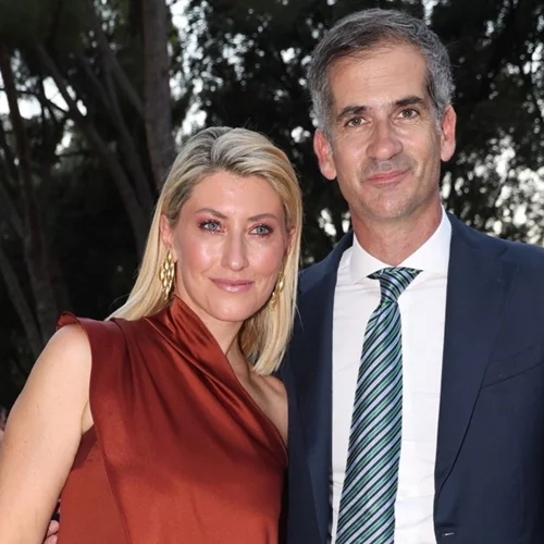 Σία Κοσιώνη | Ετοιμάζεται να ανέβει στο θεατρικό σανίδι