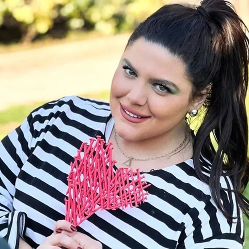 Η Δανάη Μπάρκα ξεκίνησε τη γυμναστική