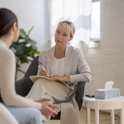 Τρία πράγματα που δεν γνωρίζεις, αλλά θα ήθελες να ξέρεις για τον ψυχολόγο σου