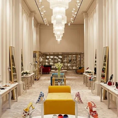 Το νέο ονειρικό κατάστημα του Manolo Blahnik