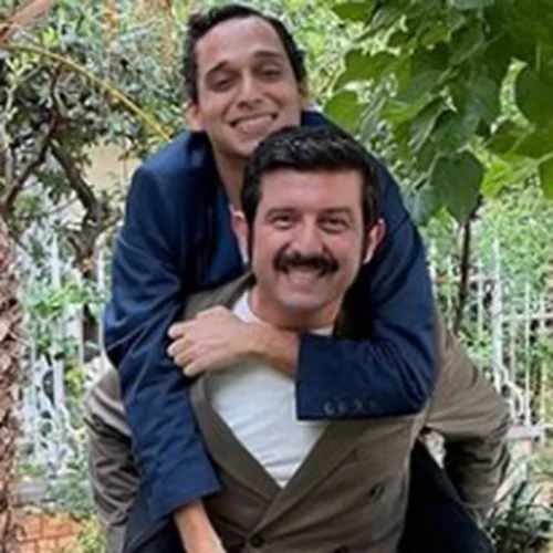 Μιχάλης Οικονόμου - Γιώργος Μακρής | Γάμος για το ερωτευμένο ζευγάρι των ηθοποιών