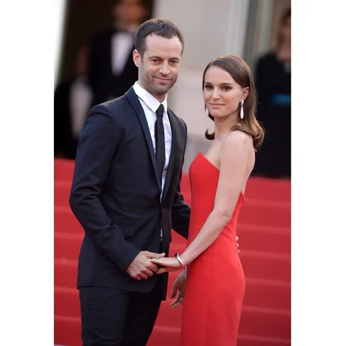 Η σπάνια εμφάνιση της Natalie Portman με τον σύζυγό της, Benjamin Millepied, είναι ο ορισμός του πραγματικού έρωτα