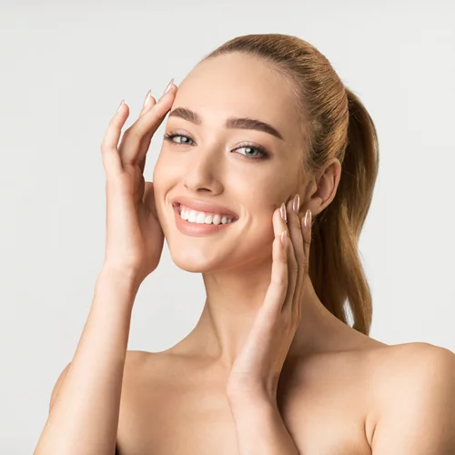 Τα 5 αγαπημένα μας λεπτόρρευστα foundations που γίνονται ένα με το δέρμα