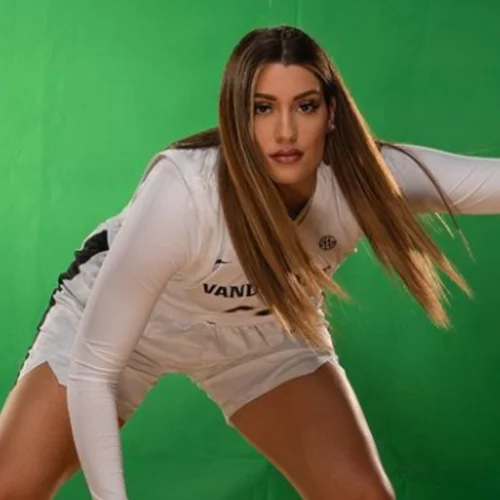 Μαριέλλα Φασούλα | Η κόρη του Παναγιώτη Φασούλα έχει ύψος 1, 97 μ και είναι μια κούκλα