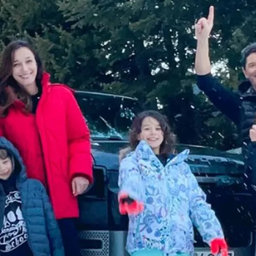 Αναστασία Ρουβά | Η μεγαλύτερη κόρη των Ρουβά - Ζυγούλη έχει ήδη φτάσει σε ύψος την (πιο μελαχρινή από ποτέ) μητέρα της