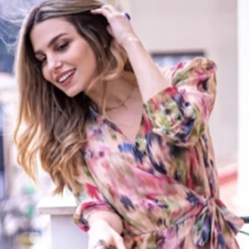 Βάλια Χατζηθεοδώρου | Με κορονοϊό το κορίτσι του "τροχού της τύχης"