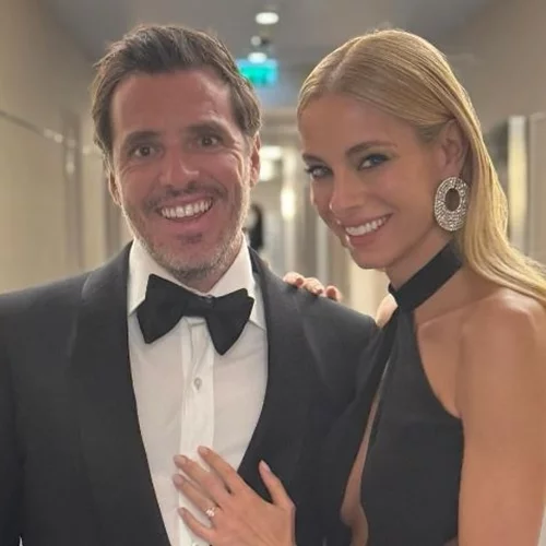 Δούκισσα Νομικού | Πρωινή βόλτα στα σοκάκια της Μυκόνου