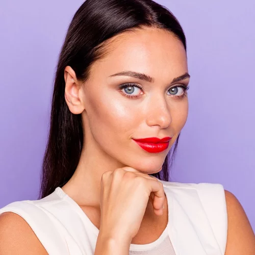 Οι τάσεις στο μακιγιάζ που πρέπει να γνωρίζεις πριν μπει το καλοκαίρι