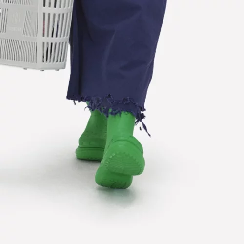 Σταμάτα ό,τι κάνεις | Αυτά είναι τα πιο "ugly shoes" της χρόνιας