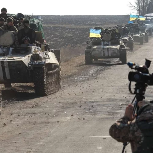 Σε εμπόλεμη ζώνη, πρώτη φορά