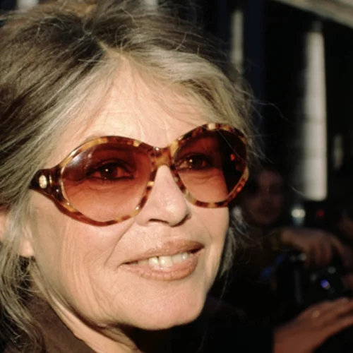 "Έφυγε" από τη ζωή η θρυλική Brigitte Bardot