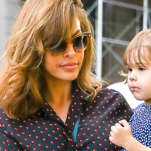 Η Εva Mendes λατρεύει να κάνει τις δουλειές του σπιτιού όχι όμως και να μαγειρεύει